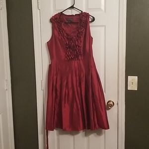 Jessica Howard formal dark red dress with belt